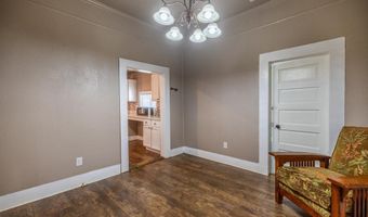 203 W Purdom Ave, Alvarado, TX 76009