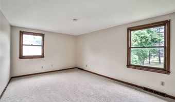 212 Robin Rd, Amherst, NY 14228