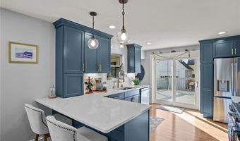 26 Keith Ave, Cranston, RI 02910