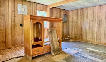 3219 HWY 52 E, Beattyville, KY 41311