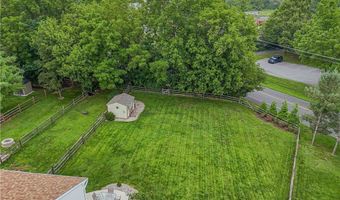1276 Old Gate Rd, Allen, PA 18067