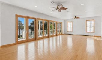 159 Harbor Inn Rd, Bayville, NJ 08721