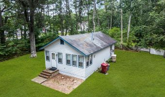 227 Chelsea Ave, Bayville, NJ 08721