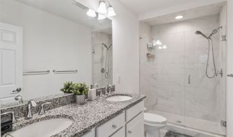 403 Copper Square Dr 403, Bethel, CT 06801