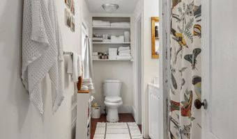 9 Pleasant St, Bath, ME 04530
