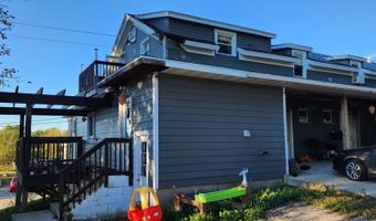 6372 N Yellowstone Trl, Allenton, WI 53002