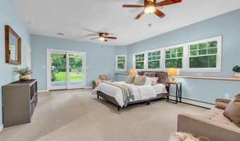 10 Greenwood Pl, Middletown, NJ 07748