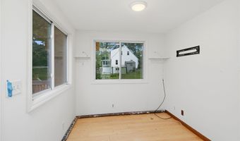 48 Waterman Lake Dr, Glocester, RI 02814