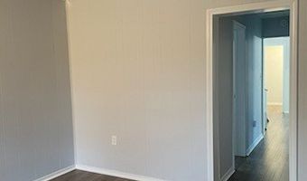 33 Holbrook St, Ansonia, CT 06401