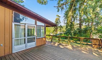 883 S 57TH St, Springfield, OR 97478