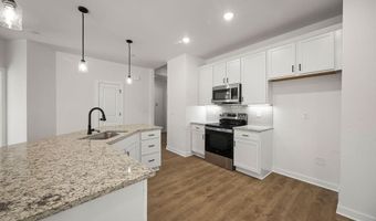 8 Epping Dr, Bella Vista, AR 72714