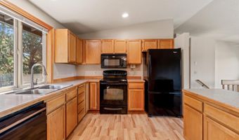 63552 Boyd Acres Rd, Bend, OR 97701