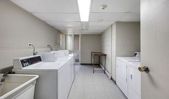 2604 N Windsor Dr 207, Arlington Heights, IL 60004