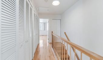 1763 S HAYES St 2, Arlington, VA 22202