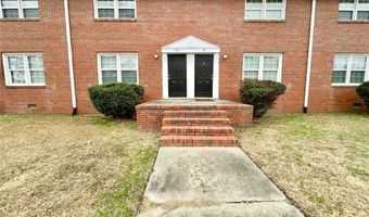 1913 King George Dr, Fayetteville, NC 28303