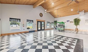 726 Veterans Memorial Dr, Abbeville, LA 70510
