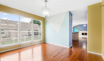 208 Kylewood Ct, Ballwin, MO 63021