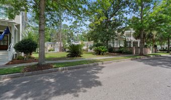5 Bishop Rd, Beaufort, SC 29906