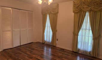 1710 Pineknoll Ln, Albany, GA 31707