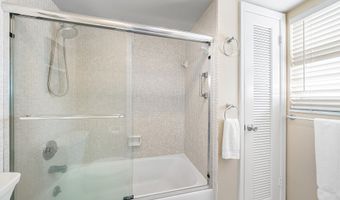 145 Atlantis Blvd 201, Atlantis, FL 33462