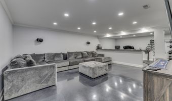 919 Angus Ln, Indianapolis, IN 46217