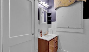 1516 R St, Bedford, IN 47421