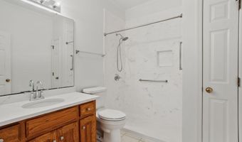 510 Chippendale Ln, Boiling Springs, SC 29316