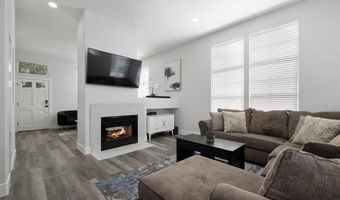 8102 E Santo Ct, Anaheim, CA 92808