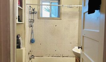 198 Holmesville Ave, Baxley, GA 31515