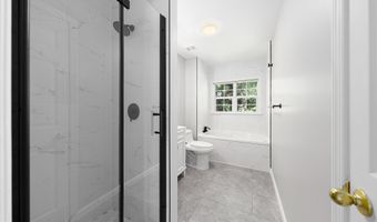 2032 S LANGLEY St, Arlington, VA 22204