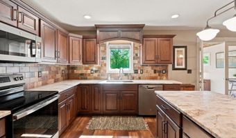 18736 Roselle Cv, Auburn, IN 46706