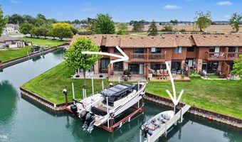 7202 Harbor Dr, Algonac, MI 48001