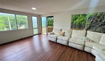 2374 Gardenia St, Honolulu, HI 96816