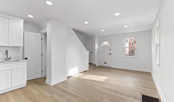 210 62ND St NE, Washington, DC 20019