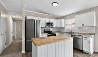 504 Brookwood Dr, Alexandria, KY 41001