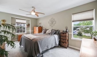 46 Hyer Ct, Aberdeen, NJ 07747