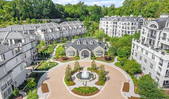 8111 RIVER Rd #122, Bethesda, MD 20817