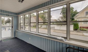 300 Northup St, Cranston, RI 02905