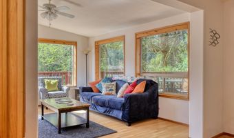 19921 WHALESHEAD Rd B8, Brookings, OR 97415