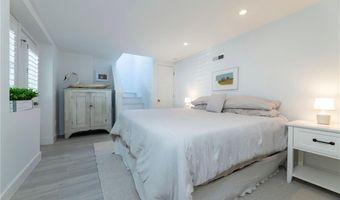 21 Overlook Ave, Charlestown, RI 02813