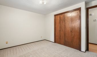 14755 SW CAROLWOOD Dr, Beaverton, OR 97007