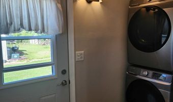 25542 W Dressel Rd, Antioch, IL 60002