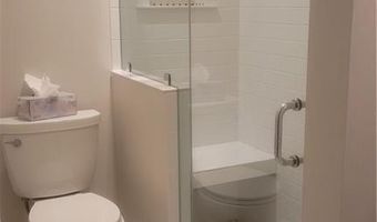 318 Corey Ln 318, Middletown, RI 02842