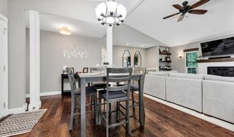 514 Great Hill Dr, Ballwin, MO 63021