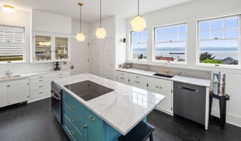 1684 IRVING Ave, Astoria, OR 97103