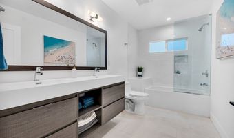 3843 Hayvenhurst Ave, Encino, CA 91436