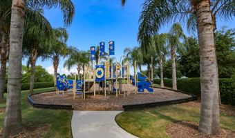 511 WINTERSIDE Dr, Apollo Beach, FL 33572