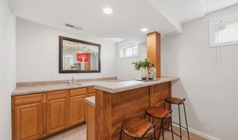 614 Whispering Willows Ct, Ballwin, MO 63021