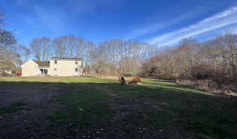61 Pachaug River Dr, Griswold, CT 06351