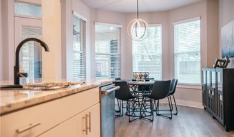 905 N Main St, Bentonville, AR 72712